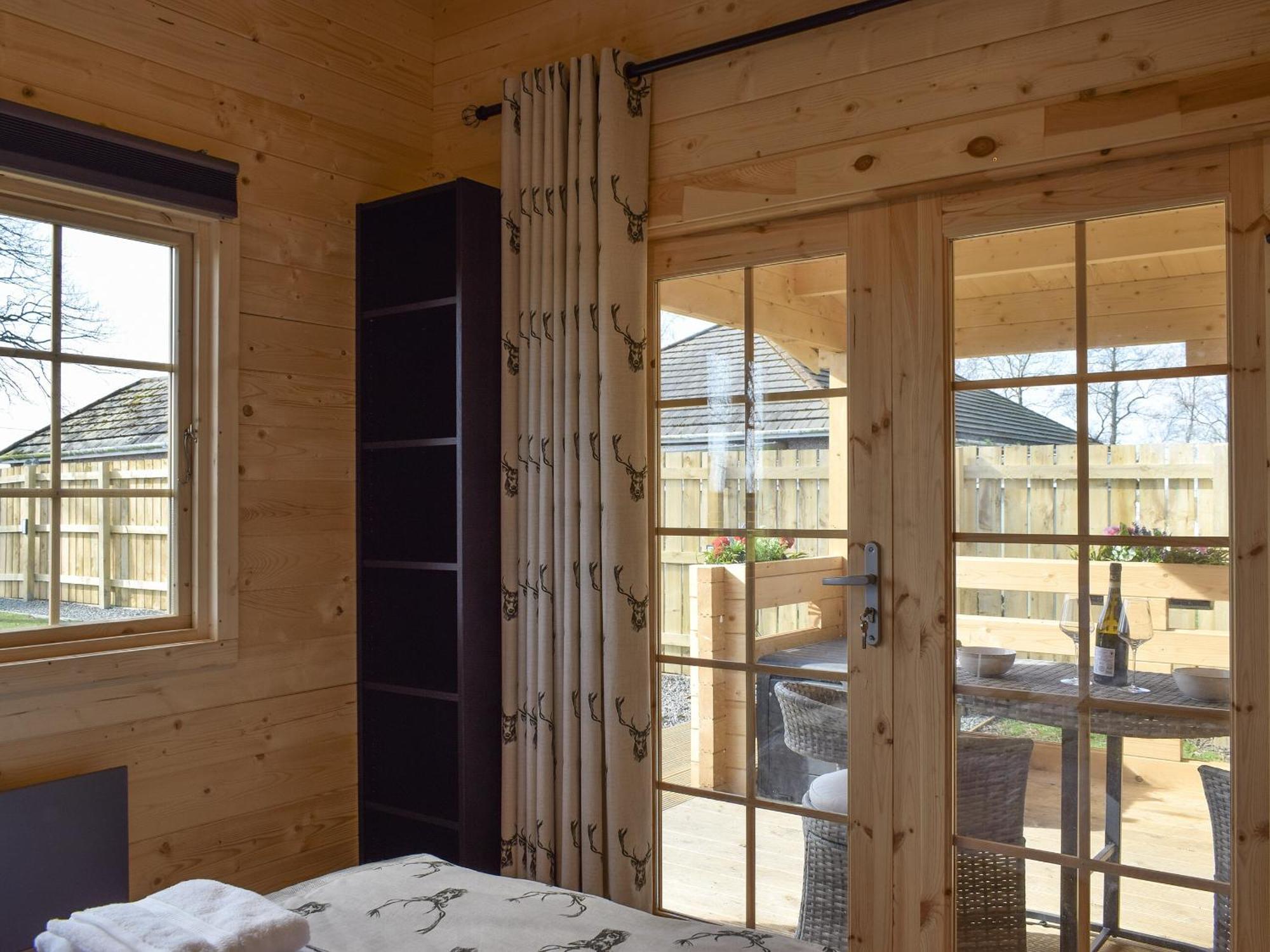 Pinewood Cabin Saline Buitenkant foto